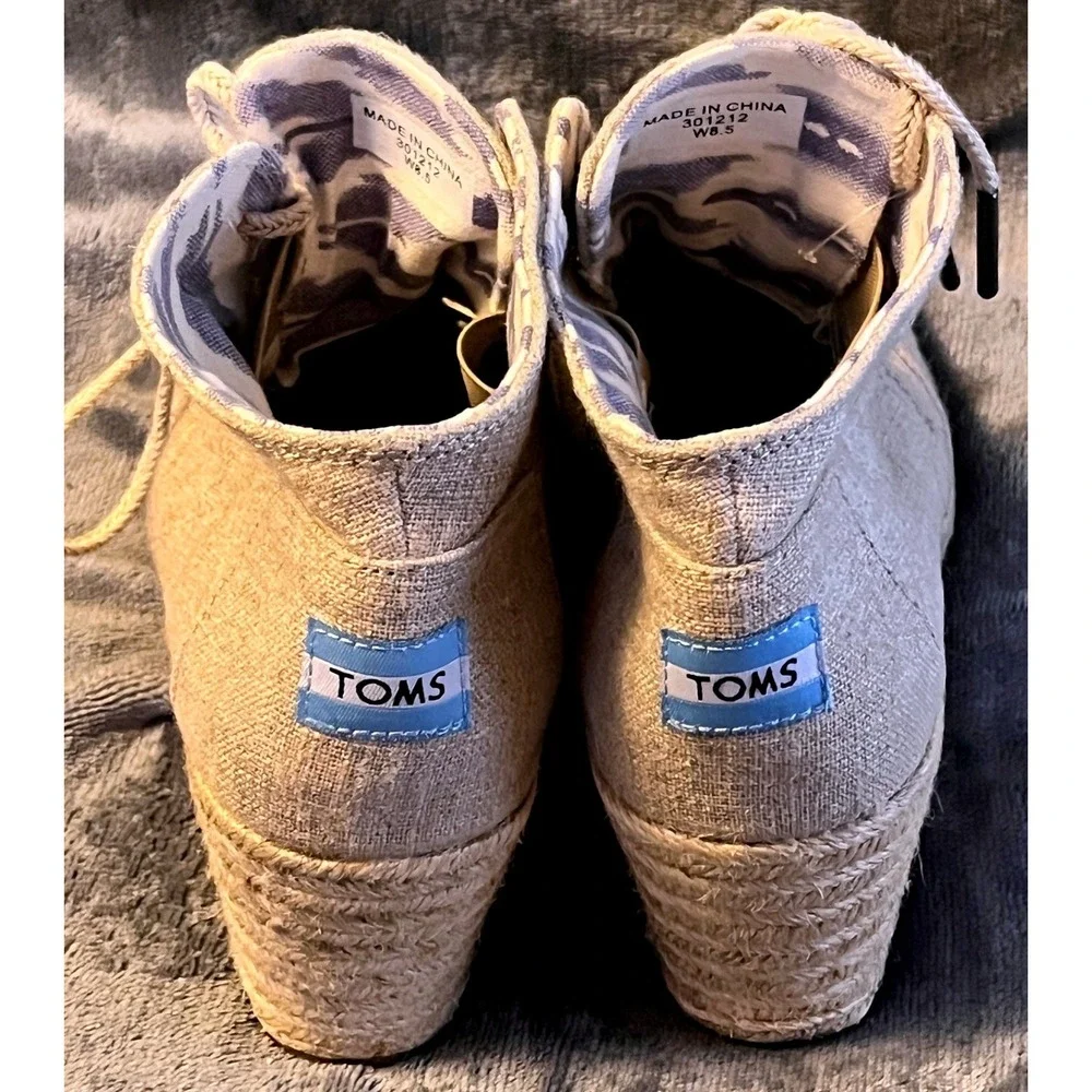 TOMS Desert Wedge Oatmeal Linen Canvas Espadrille Lace Up Booties‎ W8.5 301212